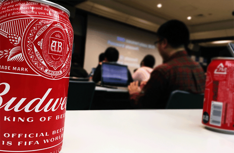 ビール片手にコードを眺める